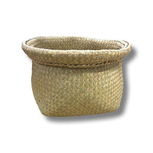 Load image into Gallery viewer, Flax/Seagrass Pot Palm Basket Natural 25cm
